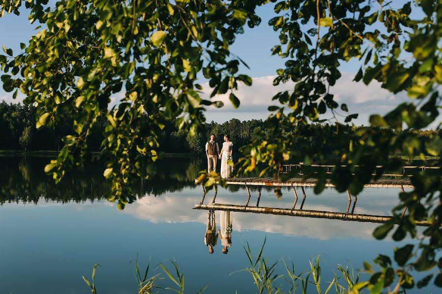 Fotógrafo de casamento Aleksey Chizhik (someonesvoice). Foto de 18 de outubro 2016