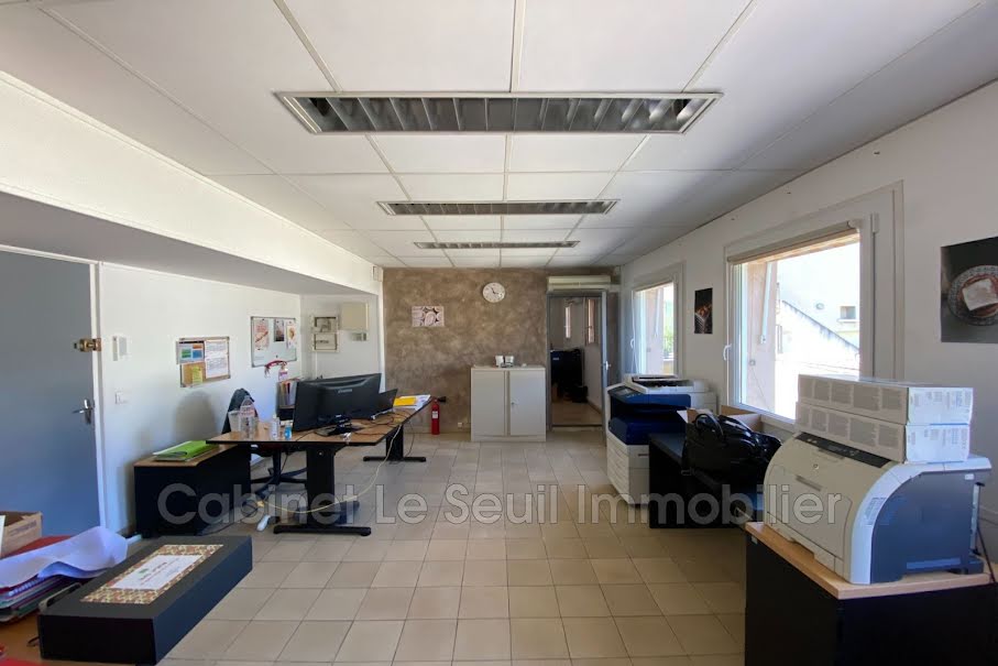 Location  locaux professionnels  50.5 m² à Apt (84400), 547 €