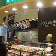 Krispy Kreme Doughnuts 甜甜圈