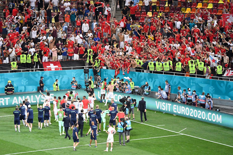 🎥 Des larmes à la joie rageuse: un supporter suisse devient le héros de la toile 