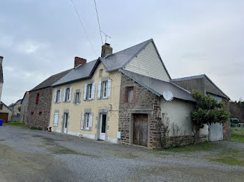 maison à Bréhal (50)