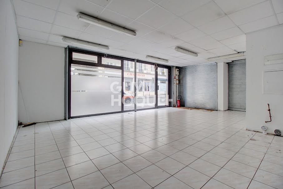 Location  locaux professionnels  80 m² à Paris 11ème (75011), 2 680 €