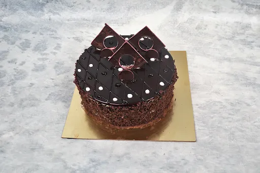 Dark Brown Chocolate Cake