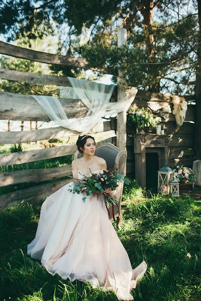 Fotógrafo de casamento Evgeniy Karimov (p4photo). Foto de 16 de abril 2017