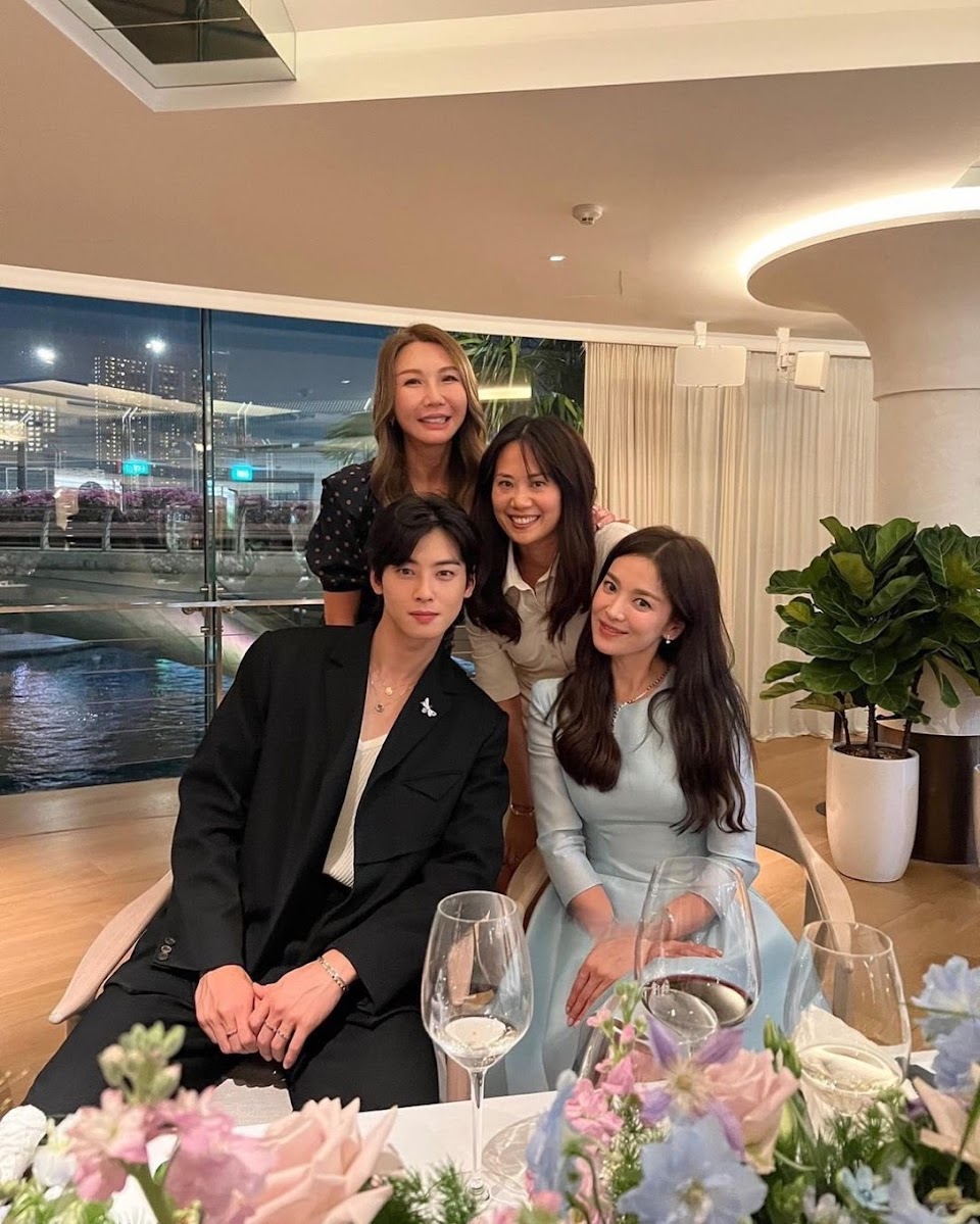 Insane visuals': Cha Eun-woo and Song Hye-kyo mesmerize fans at Chaumet  event - Entertainment