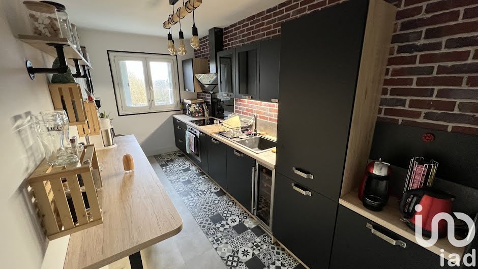 Vente appartement 3 pièces 77 m² à Fleury-les-Aubrais (45400), 138 000 €