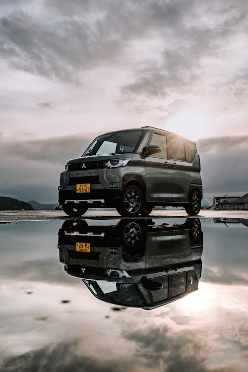 デリカミニのフロントガラスヒビ割れ・フロントガラス交換・車両保険に関するカスタム事例の投稿画像3枚目