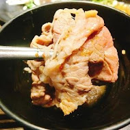 肉多多火鍋