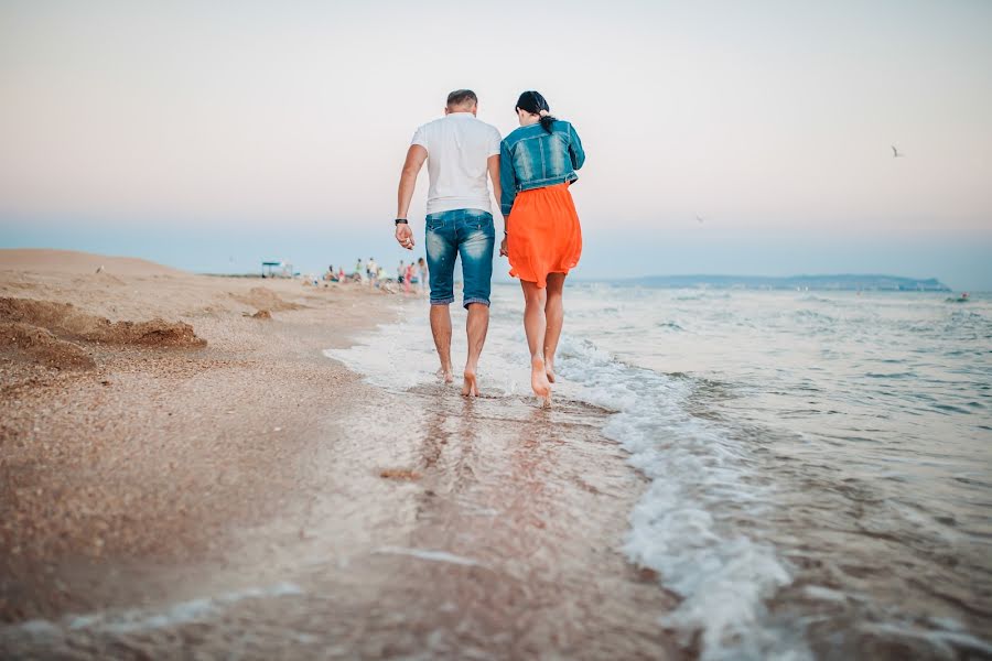 Wedding photographer Lenura Cemenko (lenura). Photo of 18 September 2014