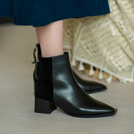 Title 2, Stitched Pointed Back Zipper Mid-block Heel Ank...