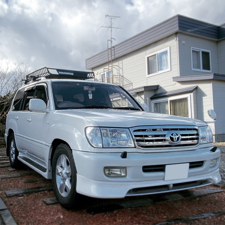 ランドクルーザー100のいいんでないかい・冬支度完了・ランクル100・ローダウンに関するカスタム事例の投稿画像3枚目