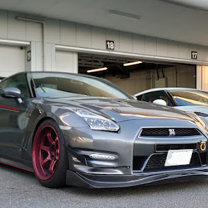 NISSAN GT-R R35