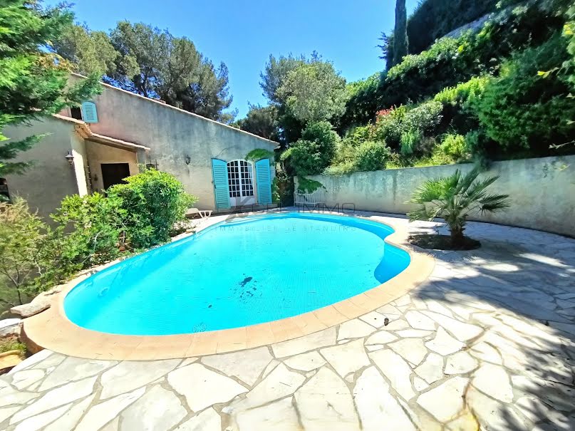 Vente villa 7 pièces 180 m² à Hyeres (83400), 1 190 000 €