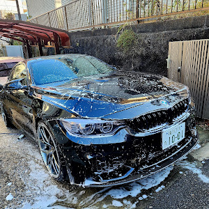 M4 クーペ F82