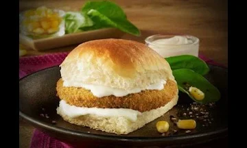 Goli Vada Pav No. 1 photo 