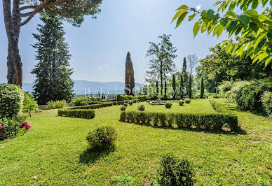 Villa with garden and terrace 4