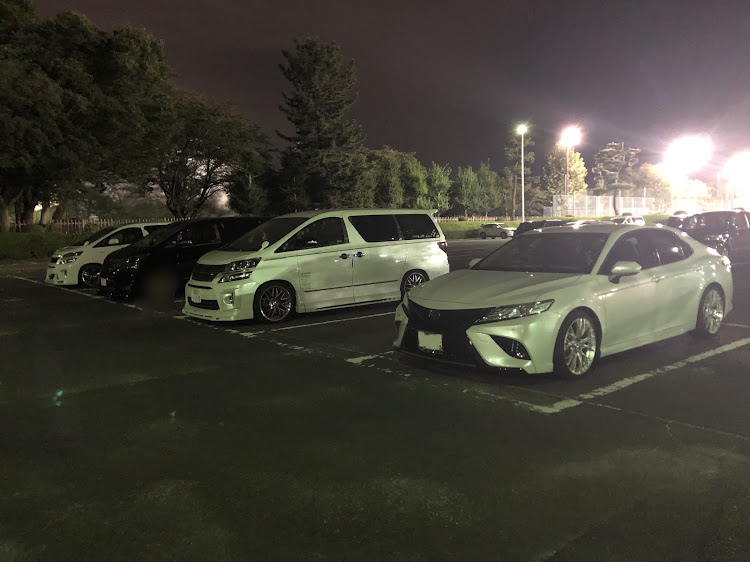 ヴェルファイアの週末家族定例会・ナイトオフに関するカスタム事例の投稿画像2枚目