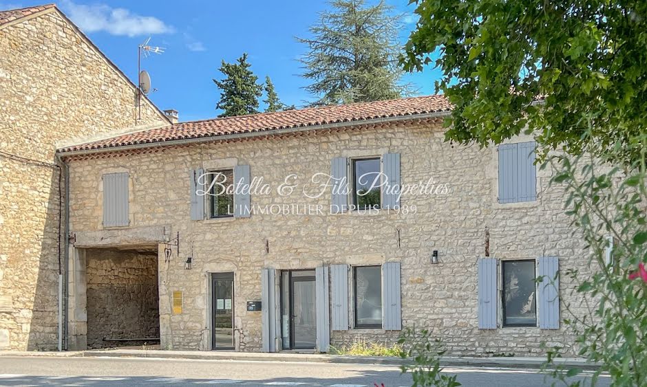 Vente maison 7 pièces 143 m² à Barjac (30430), 316 000 €