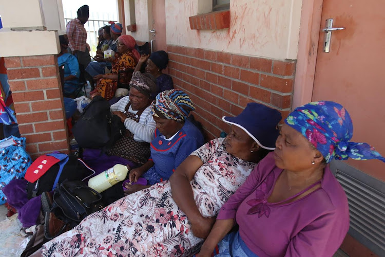 A group of elderly women have spent three nights sleeping outside on the floor at Mount Ruth Station in Mdantsane. They have been waiting for the Phelophepha train.