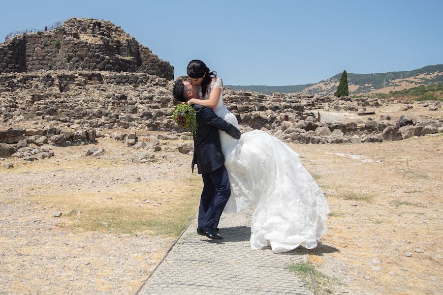 Fotografo di matrimoni Elisabetta Figus (elisabettafigus). Foto del 10 dicembre 2022