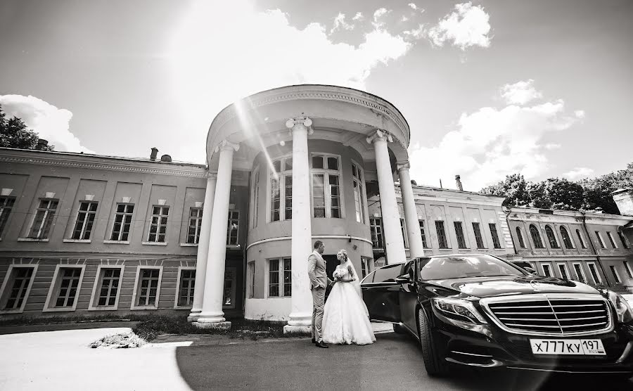 Fotógrafo de casamento Elena Kosmatova (kosmatova). Foto de 18 de setembro 2018