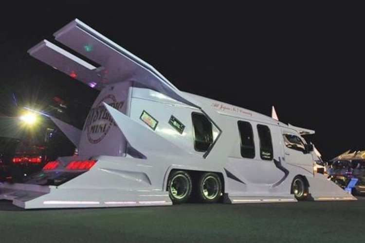ヴェルファードさんが投稿した北海道・アルヴェル・MT・集まり・バニングに関するカスタム事例の投稿画像1枚目