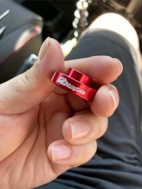 スイフトスポーツのシフトカラー交換・サイドブレーキブーツ・久々のDIY・暑かった・秋の交通安全週間に関するカスタム事例の投稿画像11枚目