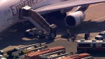 阿聯酋班機爆集體感染抵美遭隔離 公司澄清：僅10人病倒