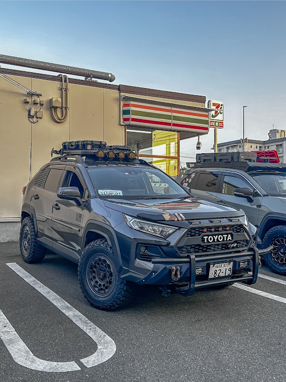 RAV4の愛車の差し色・DIY・ラスクWORKSに関するカスタム事例の投稿画像2枚目