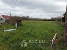 Vente terrain  699 m² à Mornay-sur-Allier (18600), 15 000 €