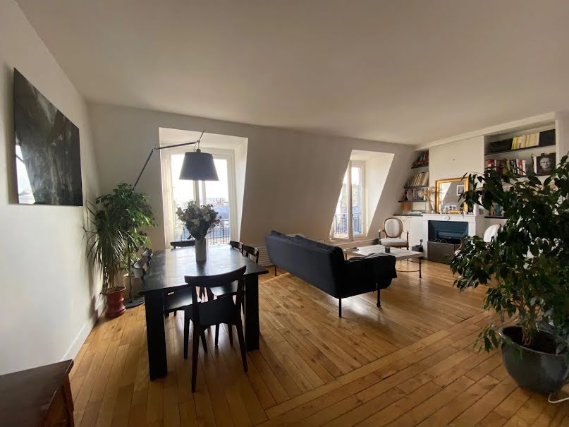 Location meublée appartement 5 pièces 102 m² à Paris 15ème (75015), 900 €