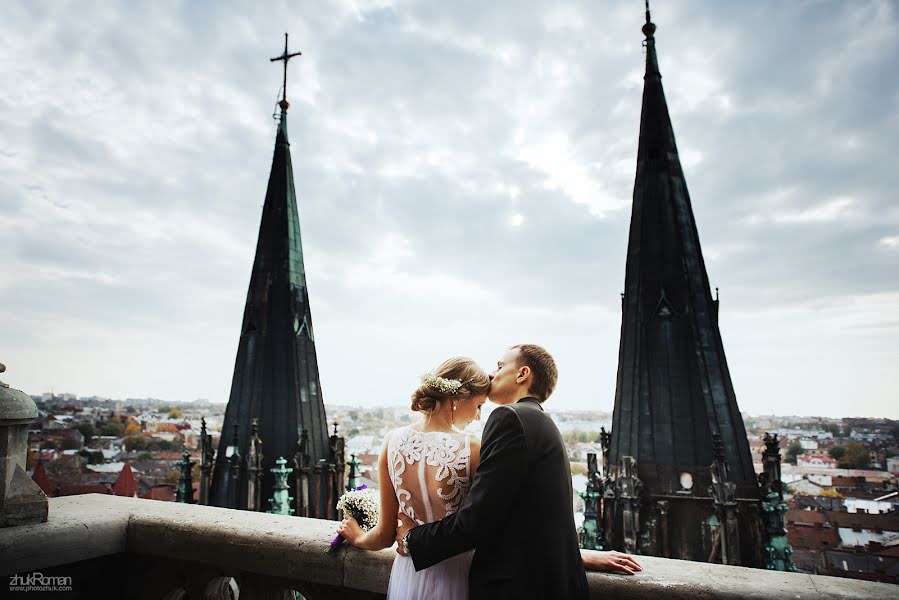 Bryllupsfotograf Roman Zhuk (photozhuk). Bilde av 12 oktober 2014