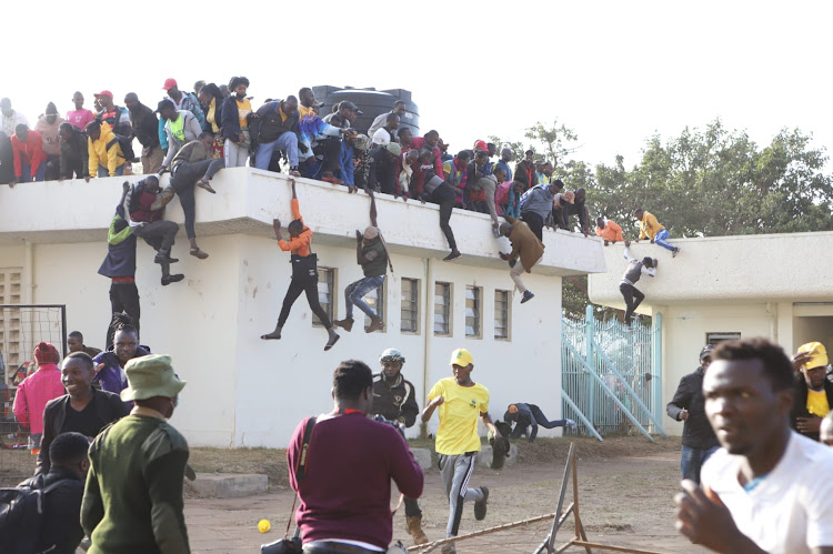 force their way into a packed Kasarani Stadium for Ruto's Inauguration