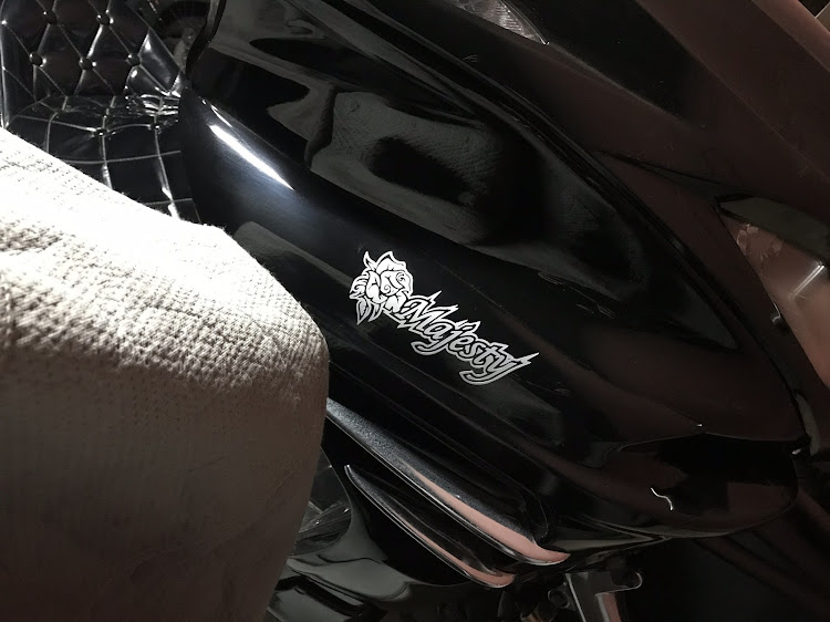 すねっちさんが投稿したDIY・ステッカー自作・ステッカーチューンに関するカスタム事例の投稿画像2枚目