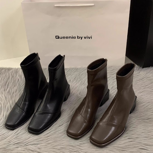 Title 2, Womens Chunky Heel Square Toe Dr Martens Boots...