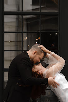 Nhiếp ảnh gia ảnh cưới Valeriya Golub (valerievel). Ảnh của 29 tháng 8 2022