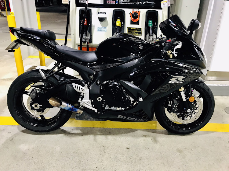 その他のGSX-R600・sixxxer・ガス・変態スズキ・スズ菌感染者に関するカスタム事例の投稿画像2枚目