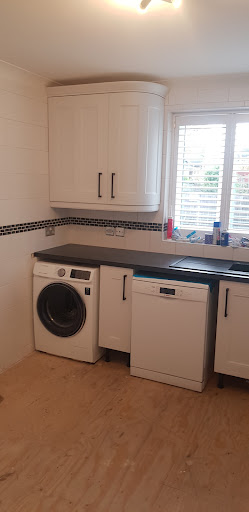 Wren kitchen installation in Caterham
