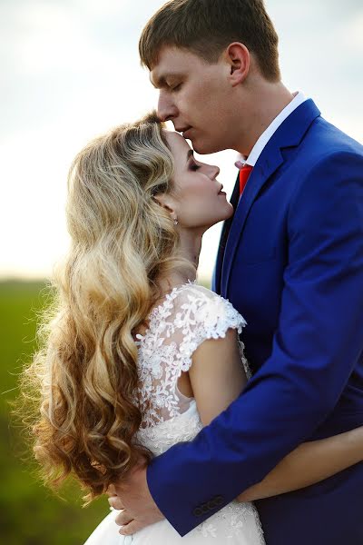 Wedding photographer Ekaterina Kuznecova (kuznetsovakate). Photo of 27 June 2017