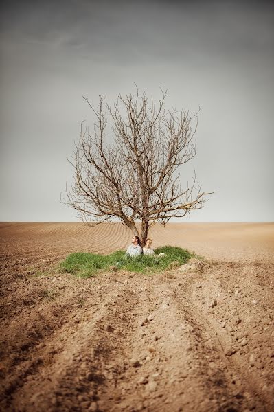 Jurufoto perkahwinan Oleksandr Ladanivskiy (ladanivskyy). Foto pada 31 Disember 2014