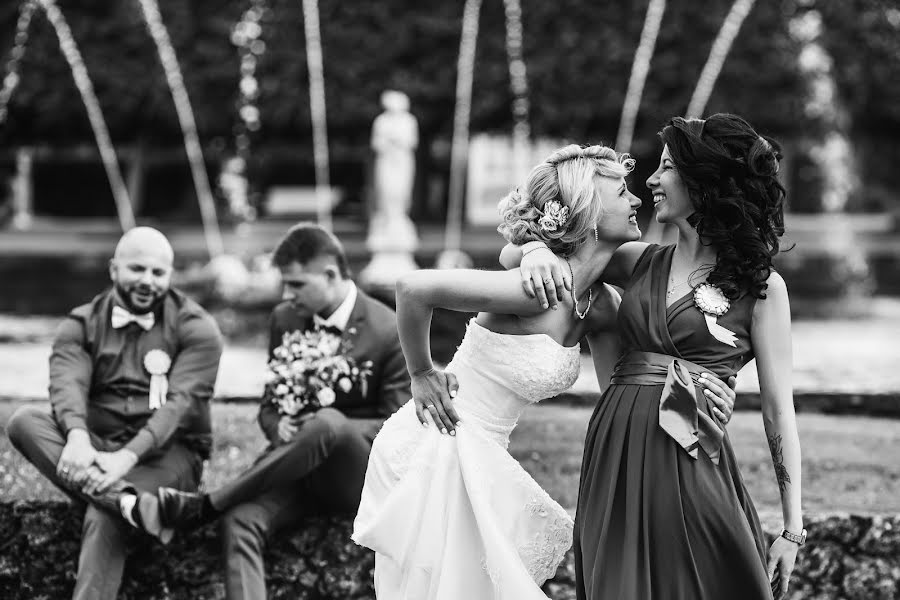 Fotógrafo de casamento Olga Nedosekina (olyanedosekina). Foto de 21 de janeiro 2018