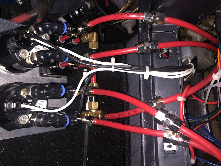 S-MXのタイヤ交換・車高調整・DIY・#エアサス・NOSに関するカスタム事例の投稿画像2枚目
