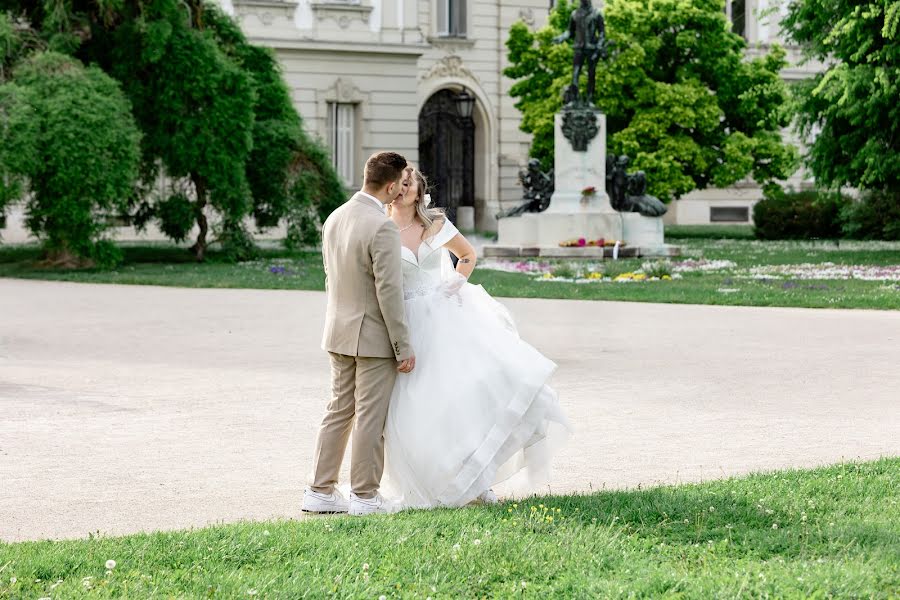 Pulmafotograaf Viktória Horváth-Mándli (kvphoto). Foto tehtud 8 mai