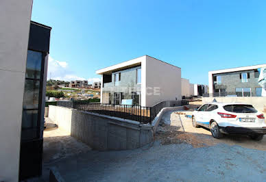 House with pool and terrace 5