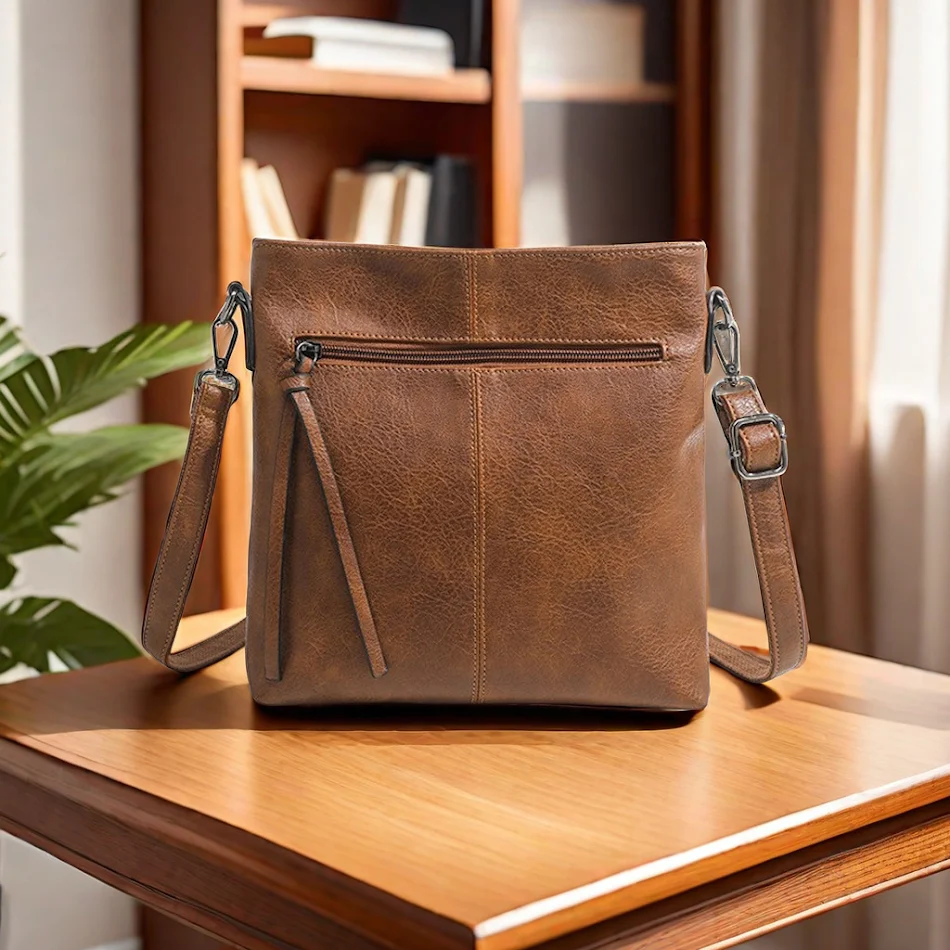 Jednostavna i luksuzna retro torba od teksturisane veštačke kože za muškarce i žene. Modni dodatak, praktičan i elegantan dizajn.
