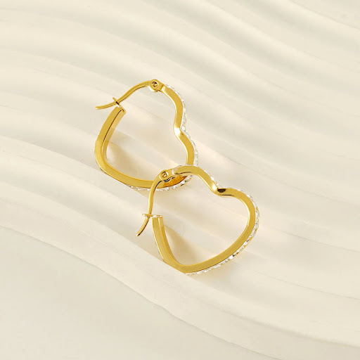 Title 4, Womens 18K Stainless Steel Retro Love Heart Ea...