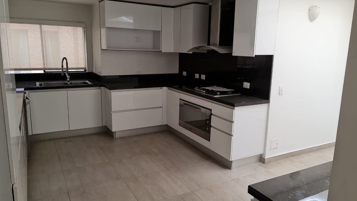 Apartamento En Venta - Santa Barbara Central, Bogota