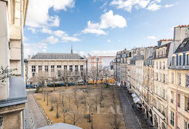 Apartment with terrace 13