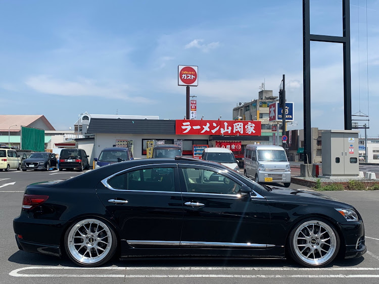 LSのゴールデンウィーク・ホイール交換・イベント参加します😀・祈りが届きますようにに関するカスタム事例の投稿画像1枚目