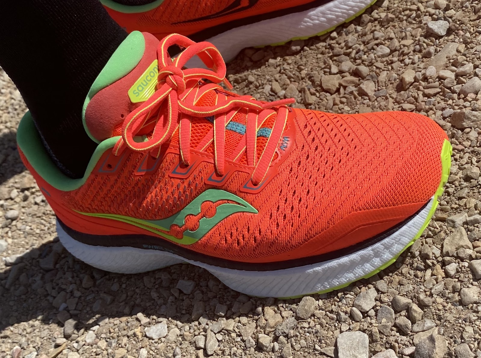 Road Trail Run: Saucony Triumph 18 Review: Bottomless Cushion and ...